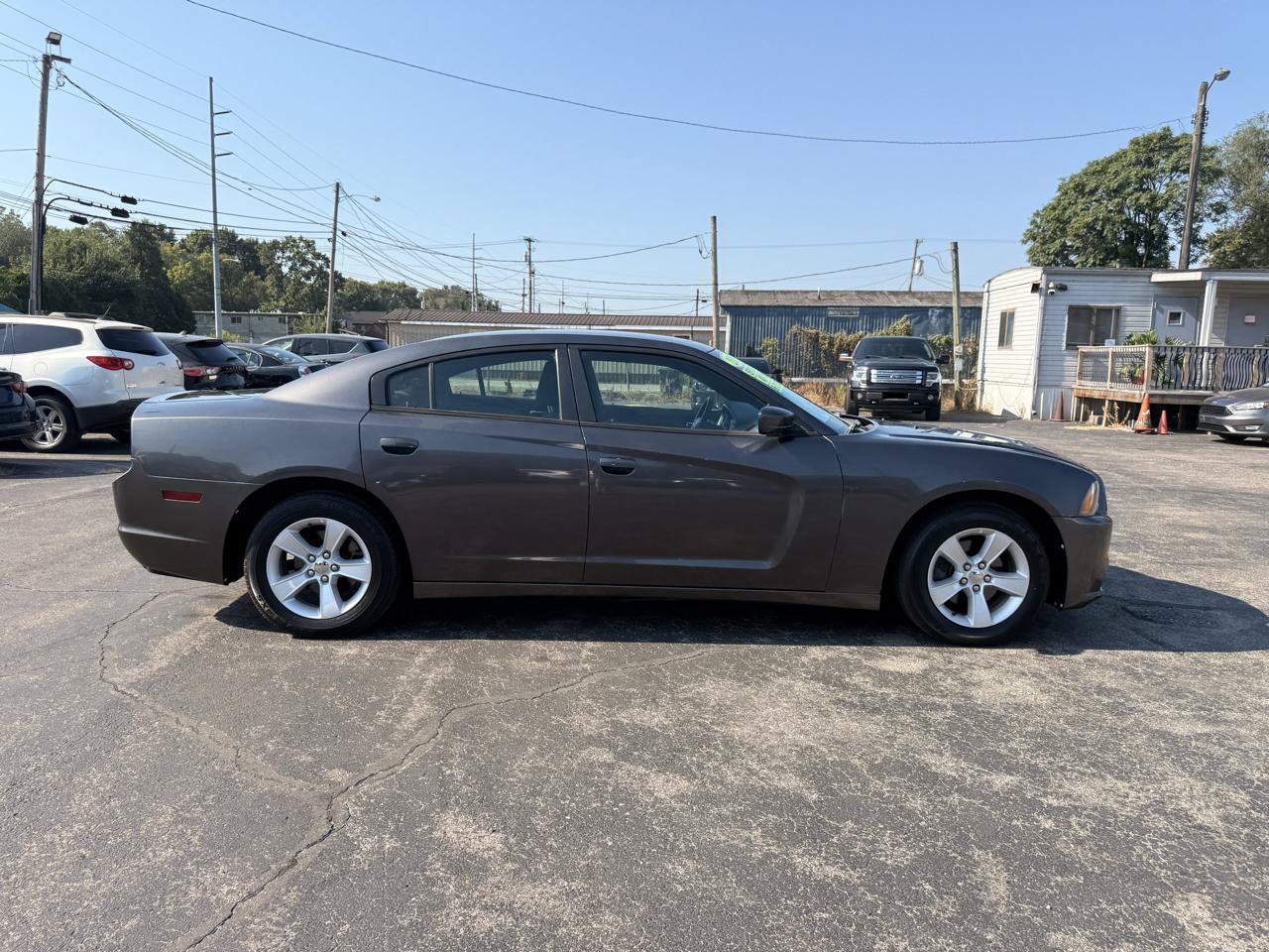 Used 2014 Dodge Charger SE RWD image 9