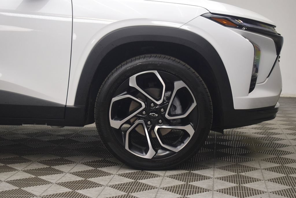 Used 2026 Chevrolet Trax RS w/ Driver Confidence Package FWD image 31