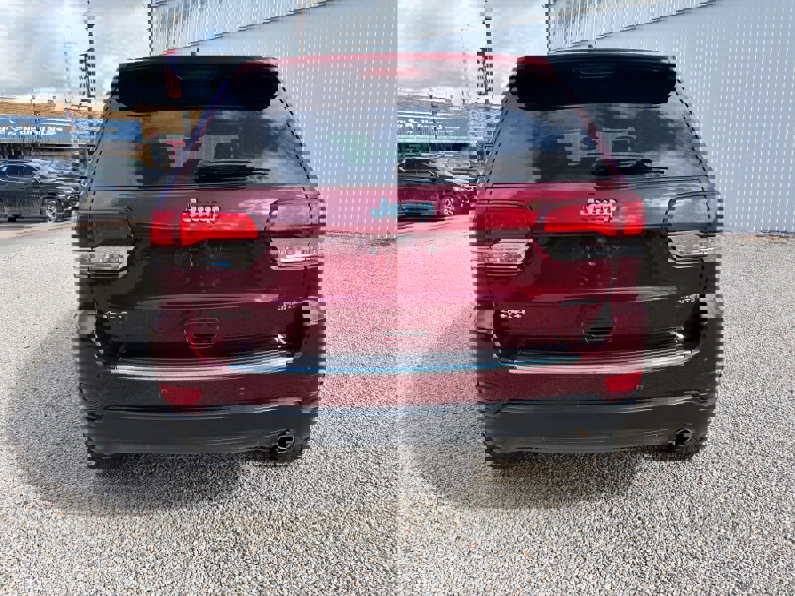 Used 2022 Jeep Grand Cherokee Limited image 4