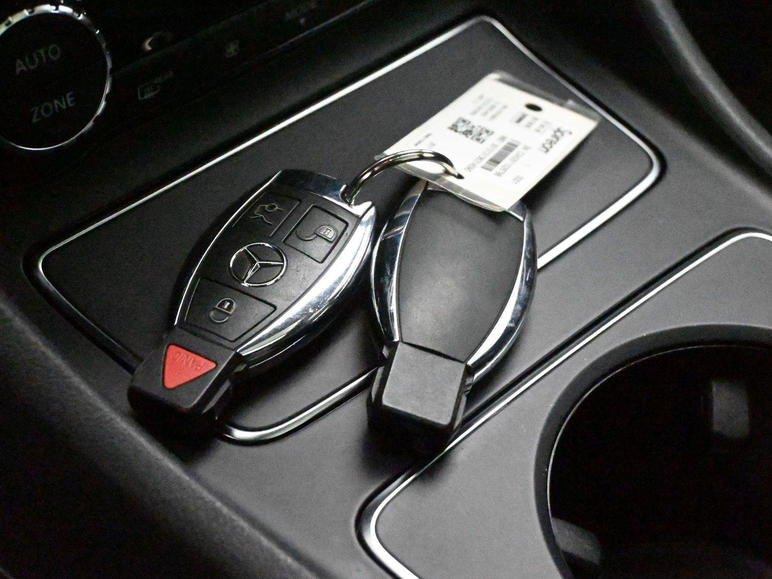 Used 2020 Mercedes-Benz GLA 250 4MATIC image 6