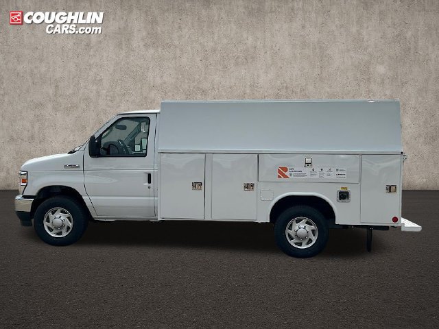 New 2026 Ford E-350 and Econoline 350 Super Duty w/ Power Equipment Group RWD image 11