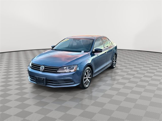 Used 2017 Volkswagen Jetta SE image 4
