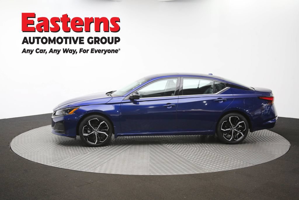 Used 2024 Nissan Altima 2.5 SR w/ SR Premium Package FWD image 61