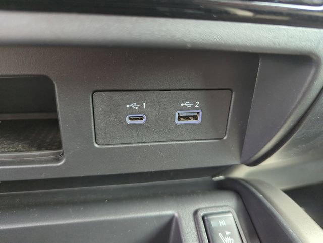 Certified 2024 Nissan Titan SV w/ SV Bronze Edition Package image 33