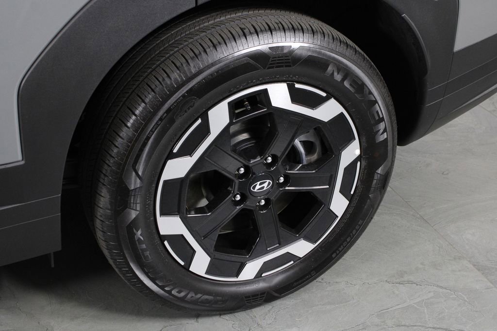 Used 2026 Hyundai Santa Fe SE image 13