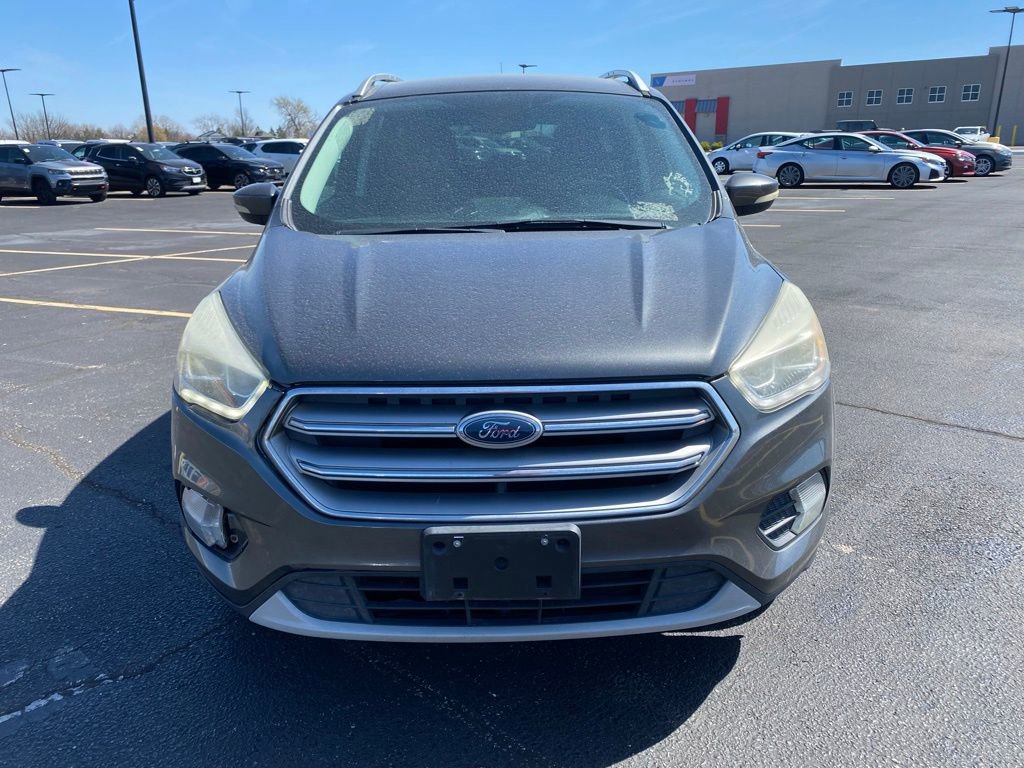 Used 2017 Ford Escape Titanium image 3