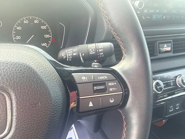 Used 2025 Honda Pilot TrailSport image 15