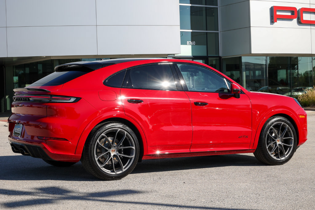 New 2026 Porsche Cayenne GTS AWD/4WD image 15