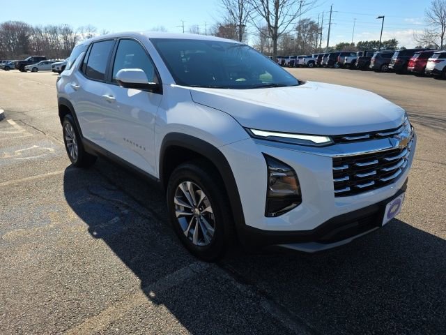 Used 2026 Chevrolet Equinox LT w/ LPO, Floor Liner Package AWD/4WD image 5