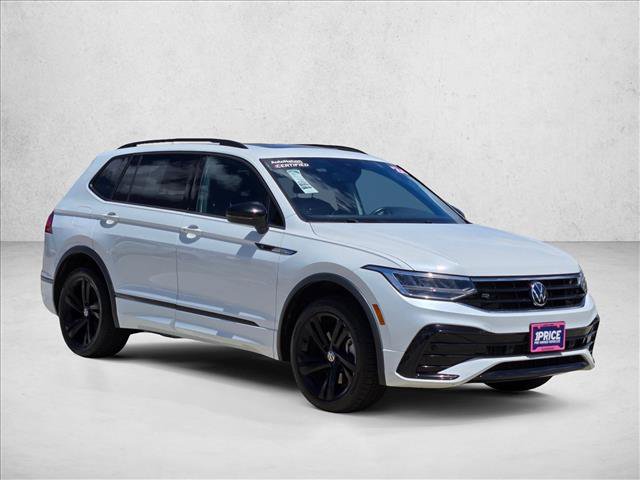Used 2024 Volkswagen Tiguan SE R-Line FWD image 3