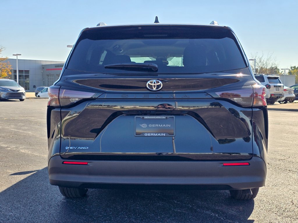 New 2026 Toyota Sienna LE AWD/4WD image 11