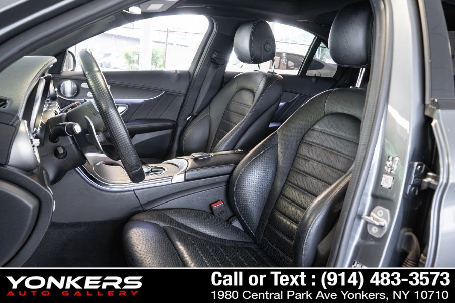 Used 2020 Mercedes-Benz C 43 AMG 4MATIC Sedan w/ Parking Assistance Package image 37