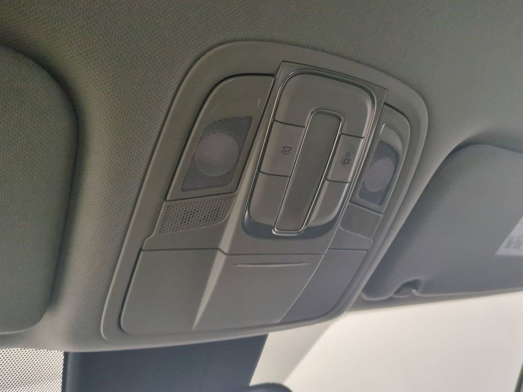 Used 2019 Hyundai Santa Fe SE image 23