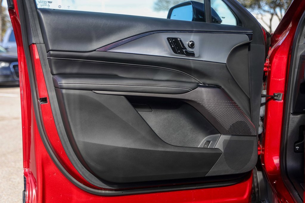 Used 2024 Cadillac Lyriq Tech w/ Driver Assist Package image 22