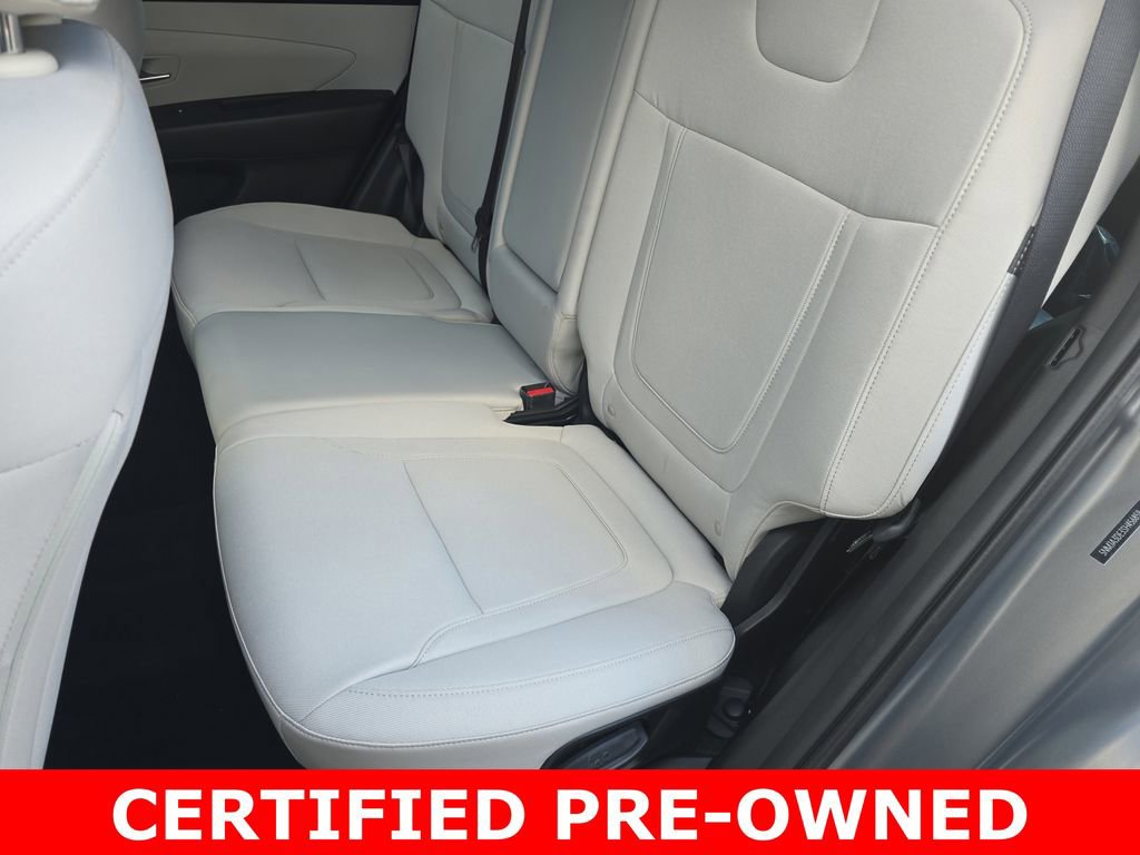 Used 2025 Hyundai Tucson SE image 13