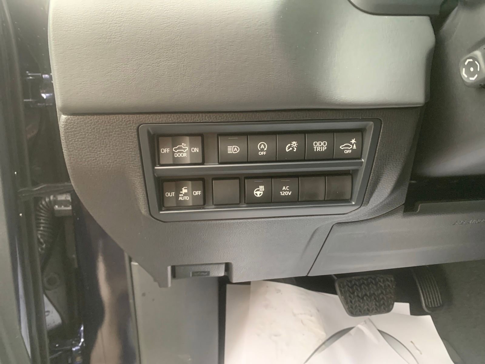 New 2026 Toyota Tundra Platinum image 14