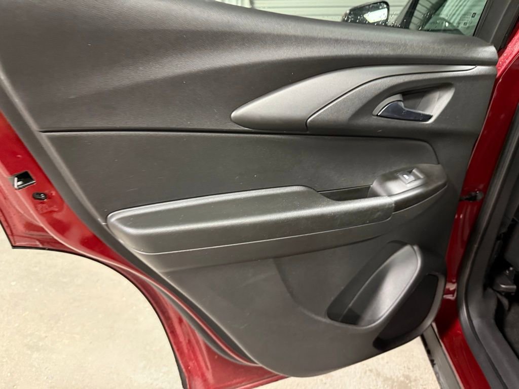 Used 2023 Chevrolet TrailBlazer LT w/ Convenience Package image 17