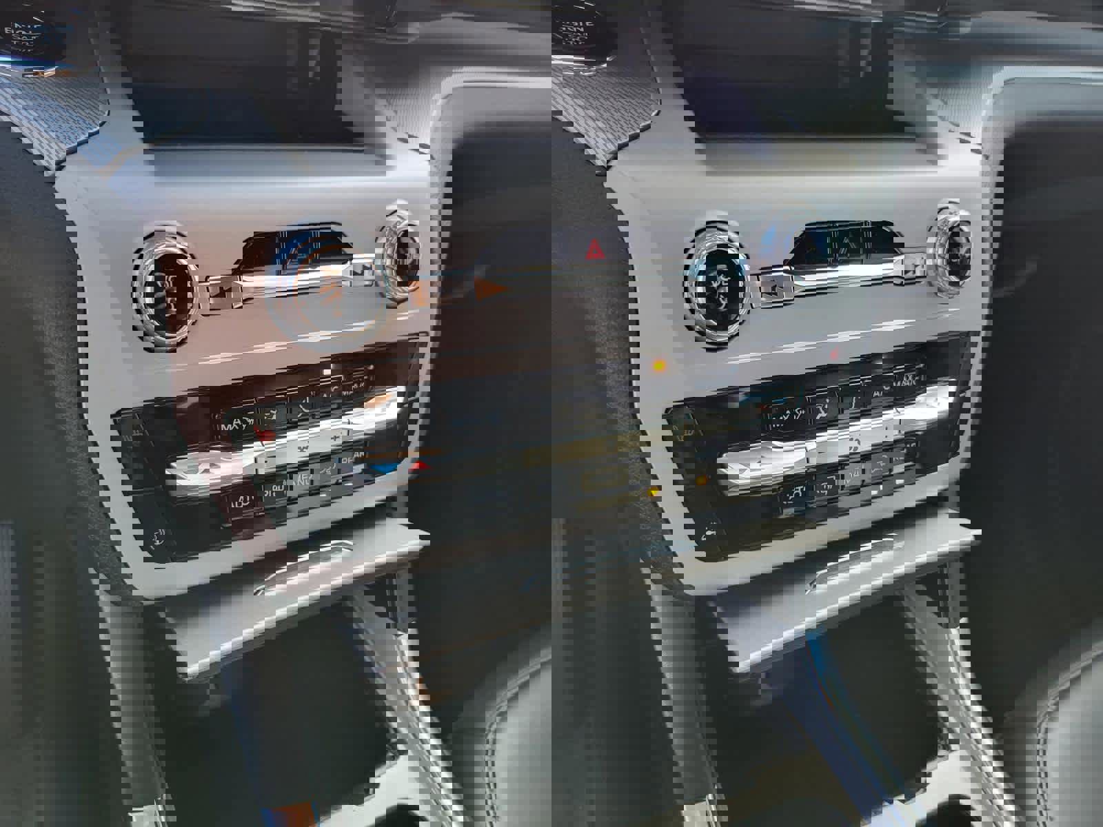 Used 2023 Ford Explorer XLT w/ Equipment Group 202A image 24