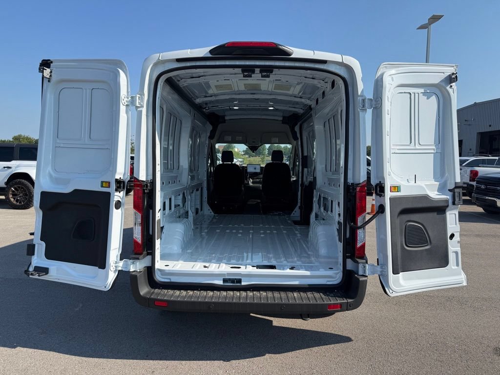 New 2026 Ford Transit 250 148 Medium Roof RWD image 34
