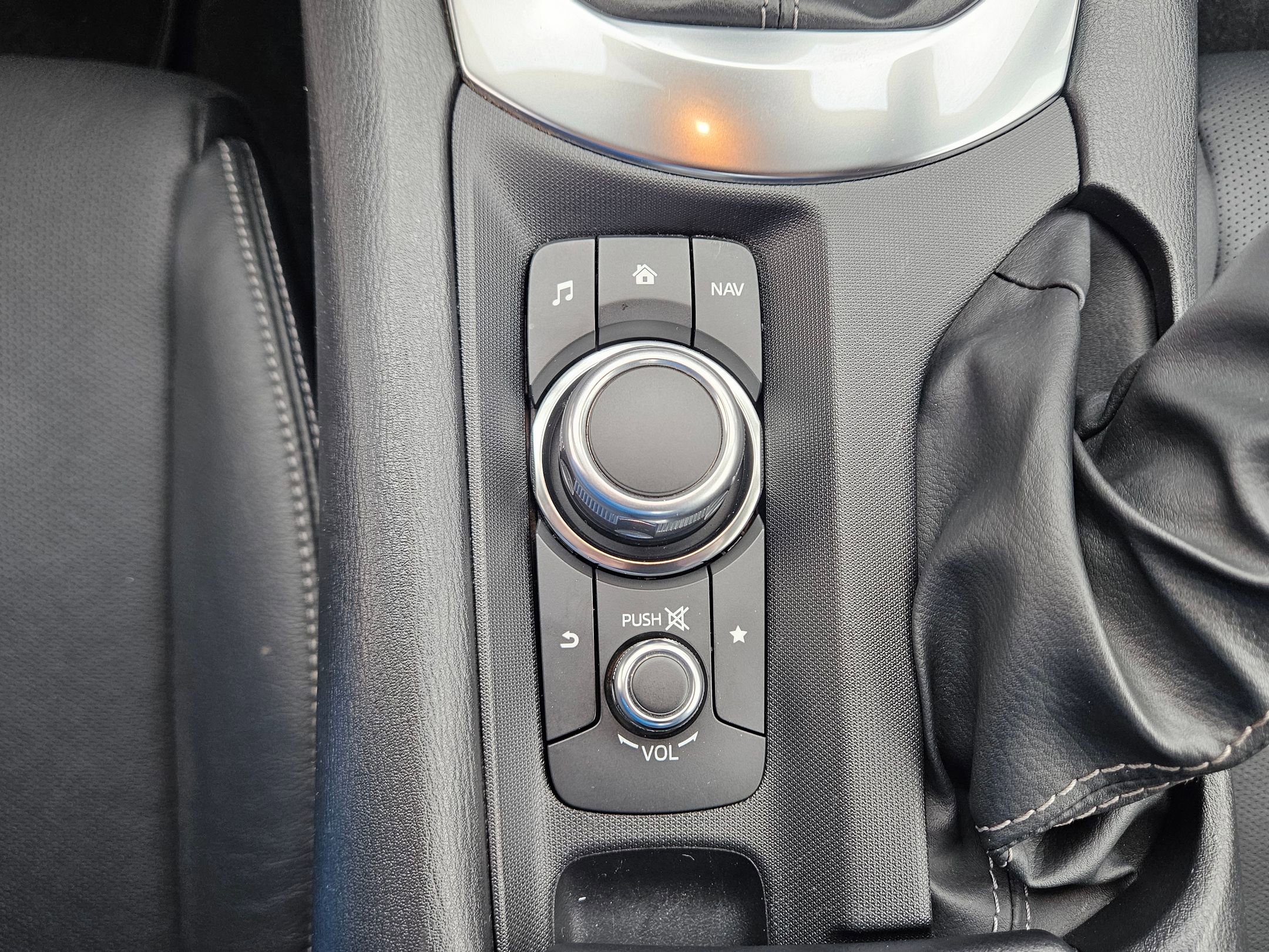 Used 2023 MAZDA MX-5 Miata Grand Touring image 12