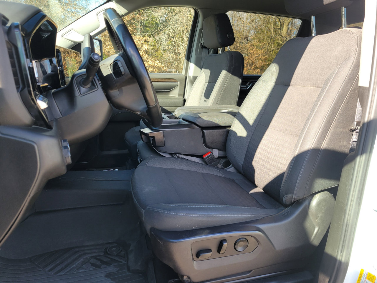 Used 2024 Chevrolet Silverado 2500 LT image 13