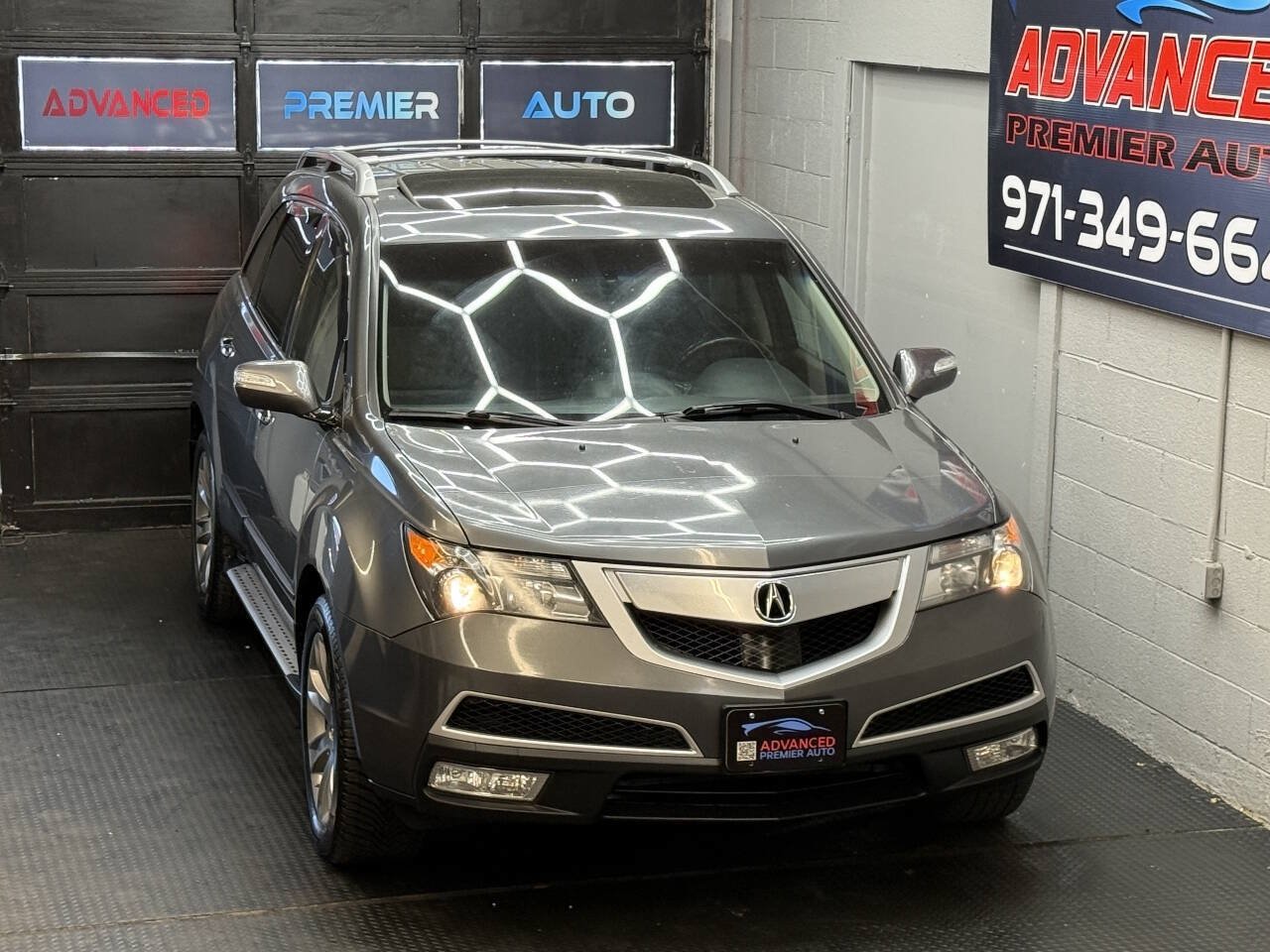 Used 2012 Acura MDX w/ Advance & Entertainment Pkg AWD/4WD image 2