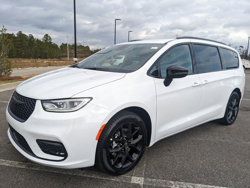 New 2026 Chrysler Pacifica Select w/ S Appearance Package image 61