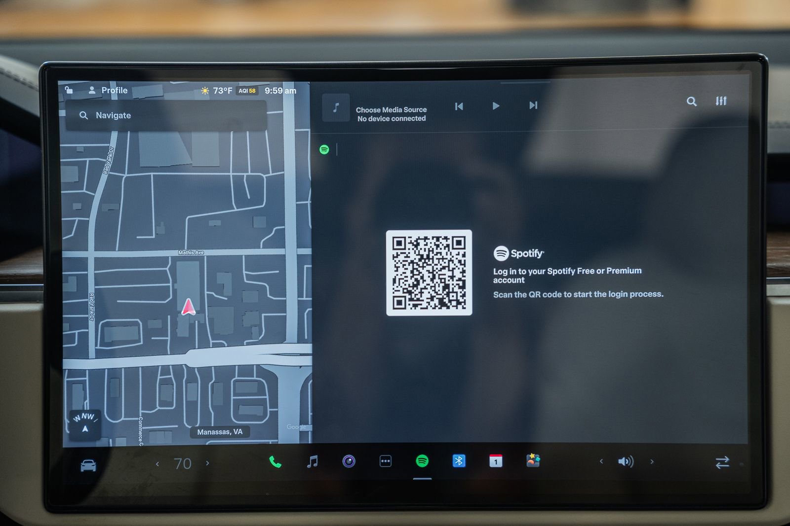 Used 2022 Tesla Model X image 27