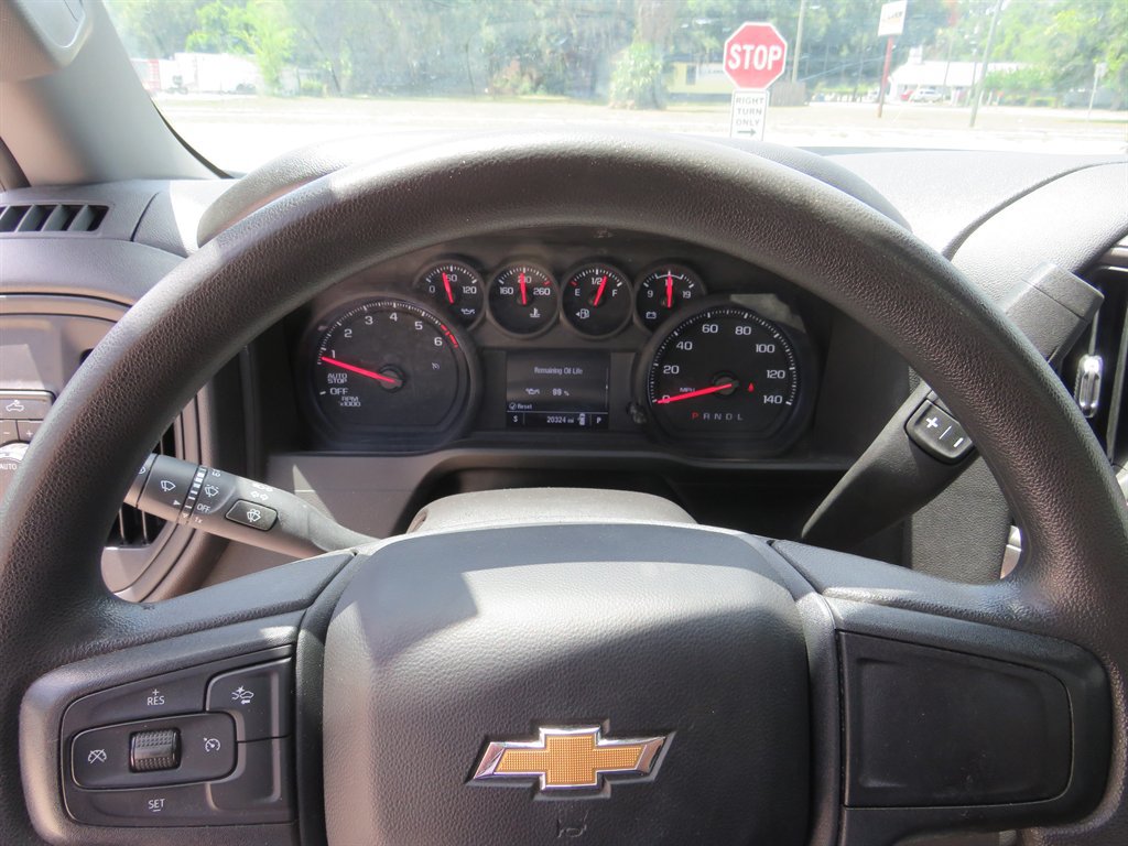 Used 2025 Chevrolet Silverado 1500 W/T RWD image 5