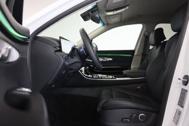 New 2026 Genesis GV70 2.5T AWD/4WD image 18