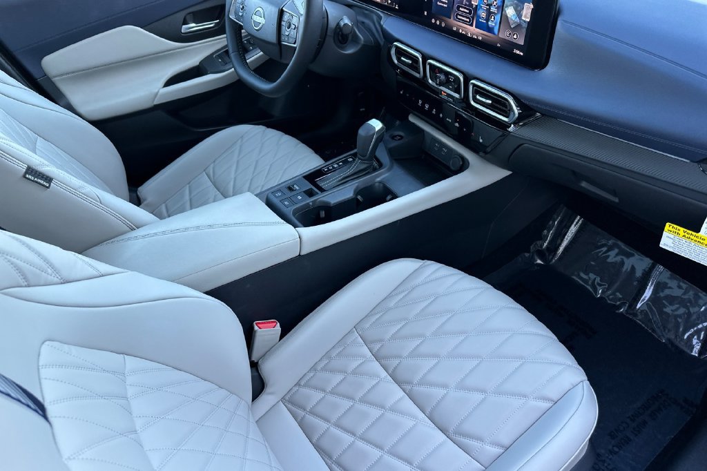 Certified 2026 Nissan Sentra SL w/ Floor Mat Package FWD image 15