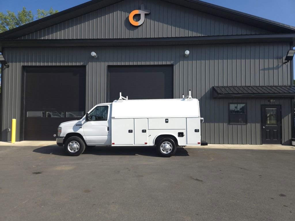 Used 2016 Ford E-350 and Econoline 350 Super Duty w/ Power Windows & Locks Group image 22