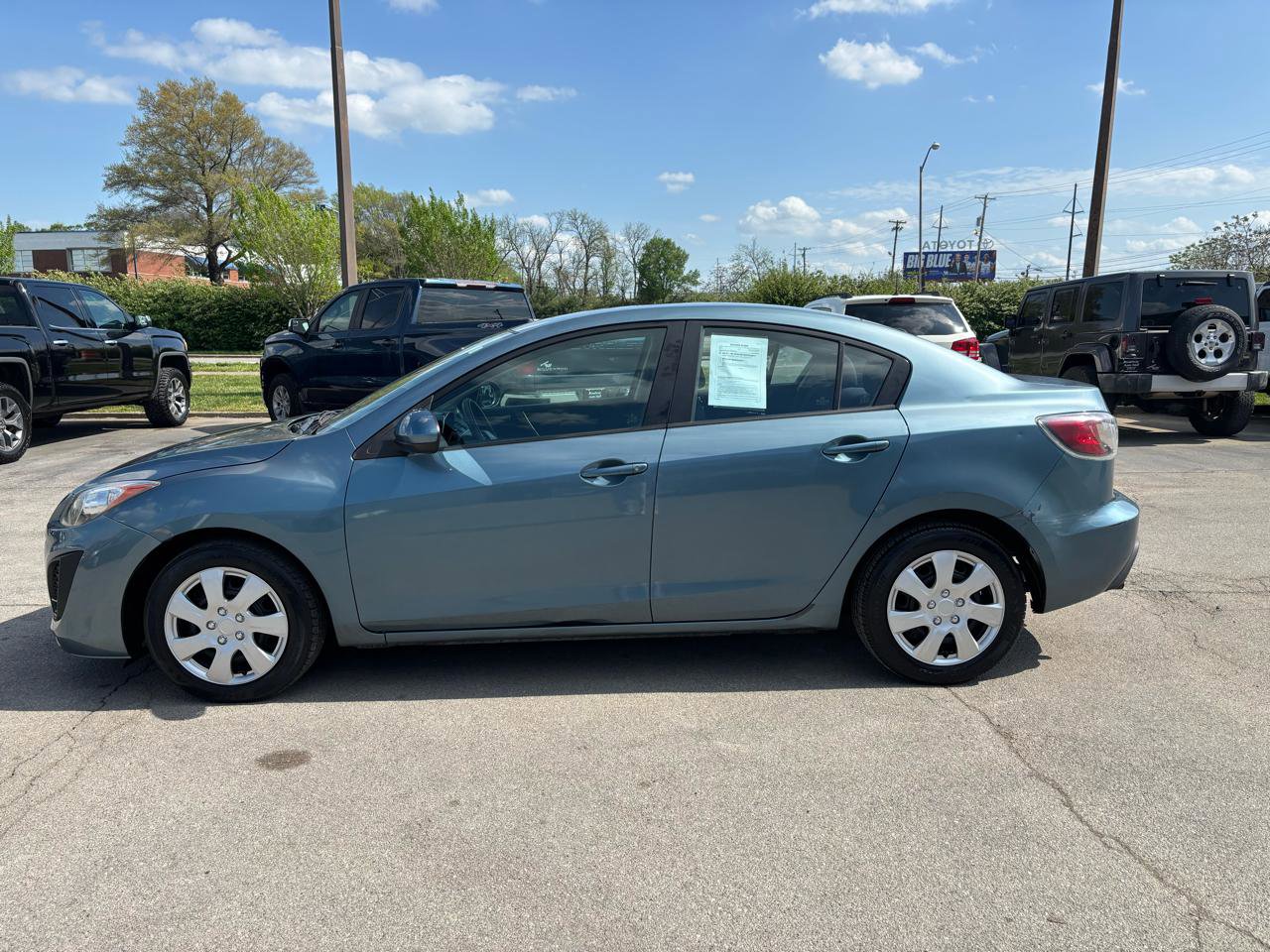 Used 2010 MAZDA MAZDA3 i Sport FWD image 6