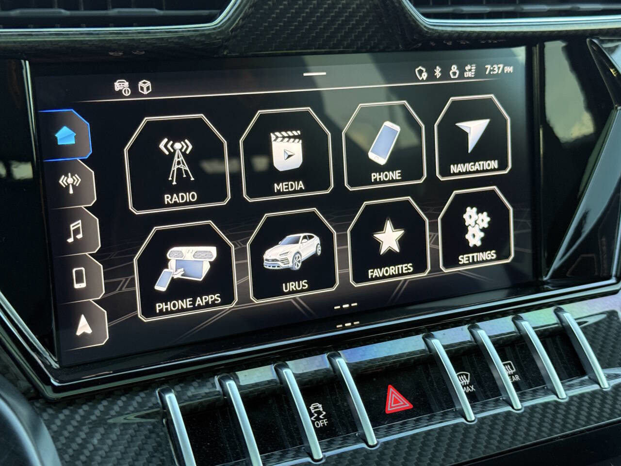 Used 2022 Lamborghini Urus image 36