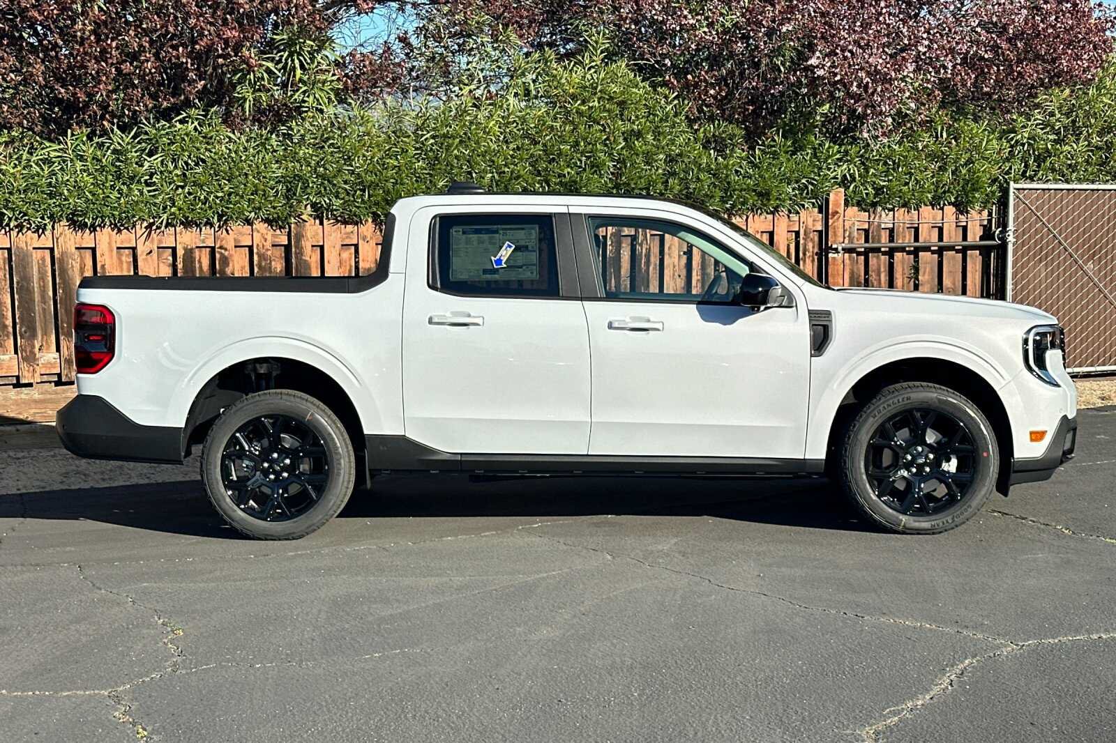 New 2026 Ford Maverick Lariat w/ Black Appearance Package AWD/4WD image 3