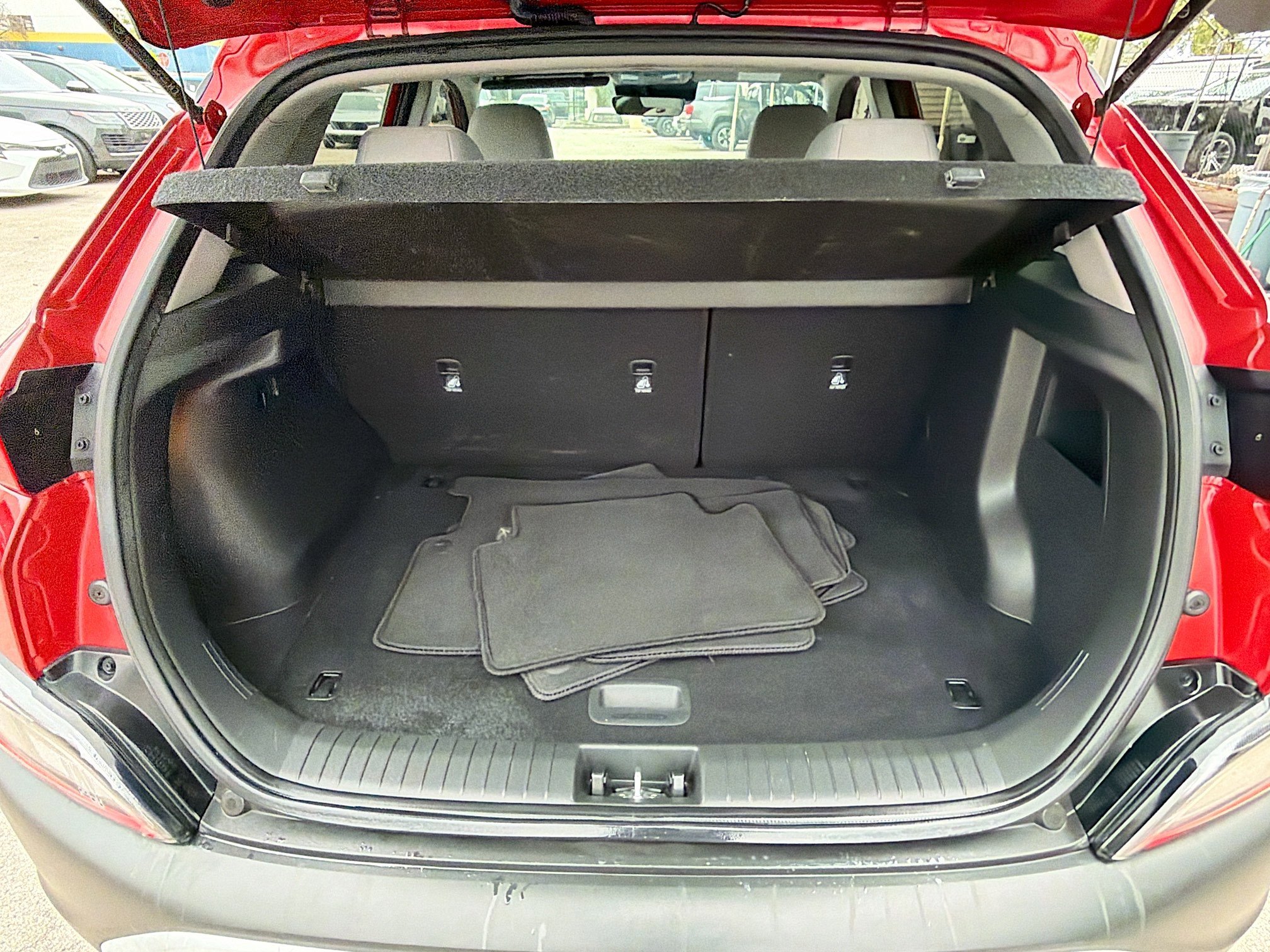 Used 2022 Hyundai Kona SE image 23