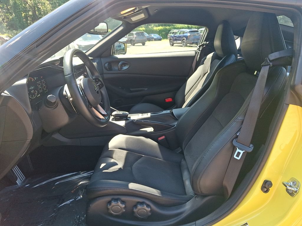 Certified 2024 Nissan Z Performance w/ Floor Mat Package RWD image 13