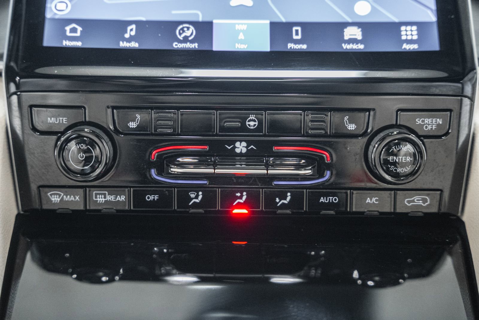 Used 2024 Jeep Grand Cherokee L Limited image 32