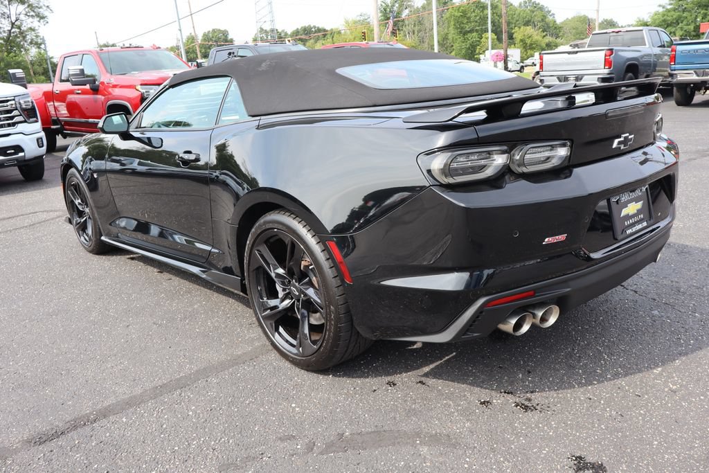 Used 2022 Chevrolet Camaro SS RWD image 3