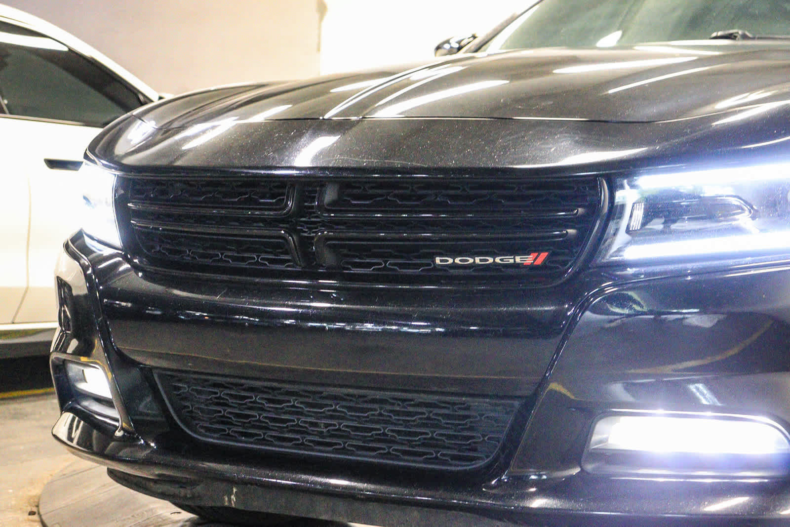 Used 2023 Dodge Charger SXT w/ Blacktop Package AWD/4WD image 5