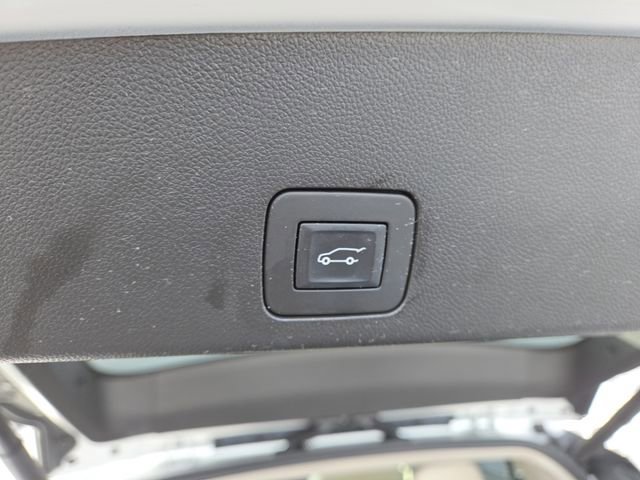 Used 2022 Buick Encore GX Select image 16