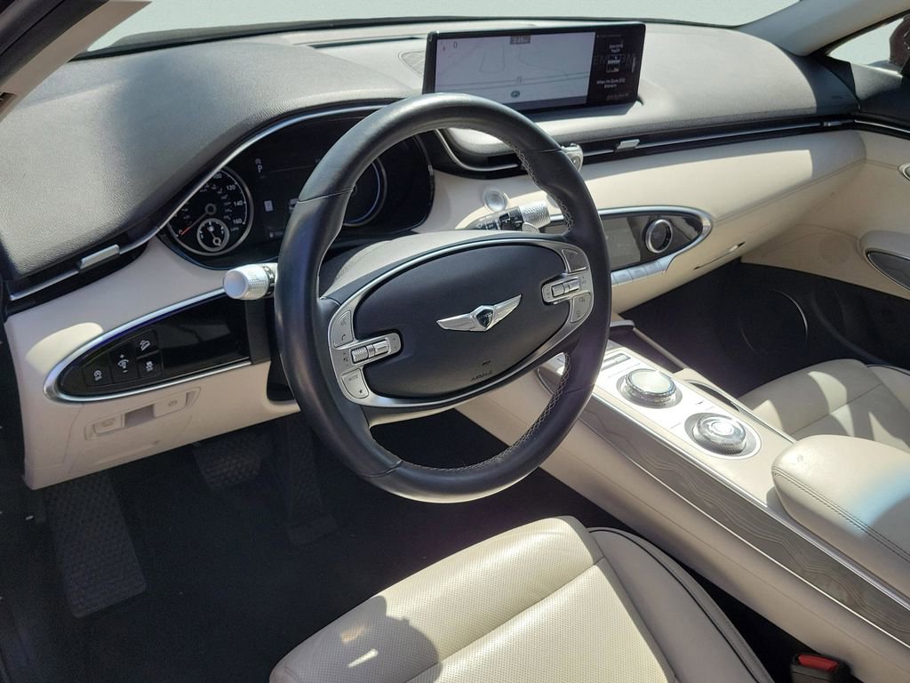 Used 2022 Genesis GV70 2.5T w/ Advanced Package image 15