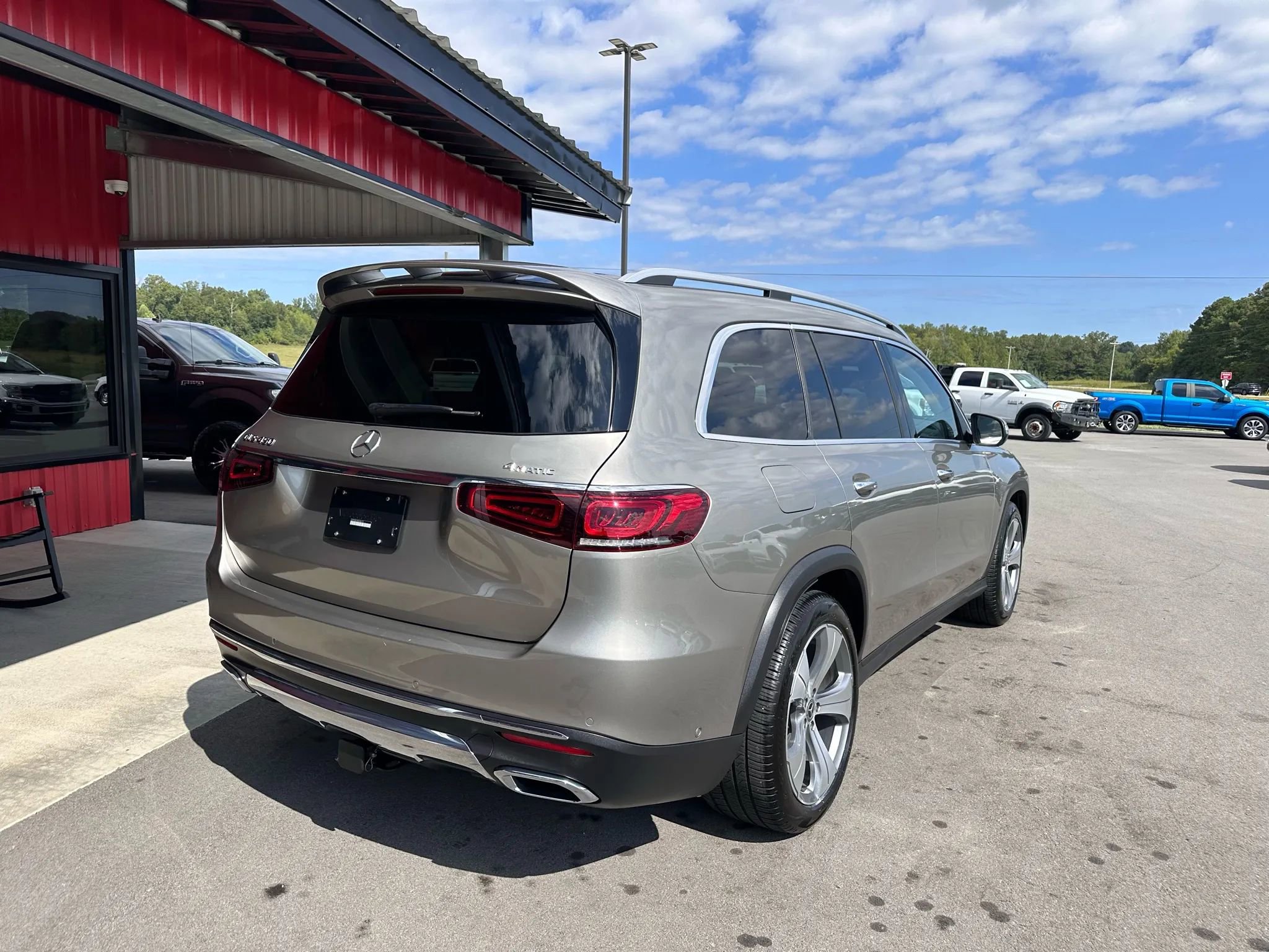 Used 2021 Mercedes-Benz GLS 450 4MATIC image 4