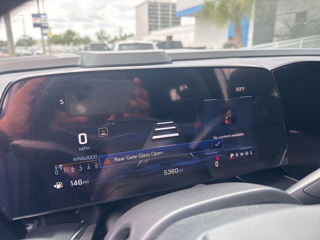 Used 2025 Chevrolet Suburban RST w/ Comfort Package image 14