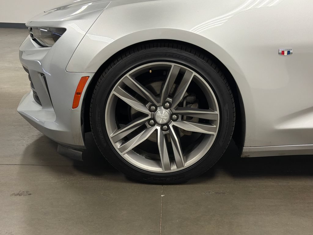 Used 2018 Chevrolet Camaro LT w/ RS Package RWD image 9