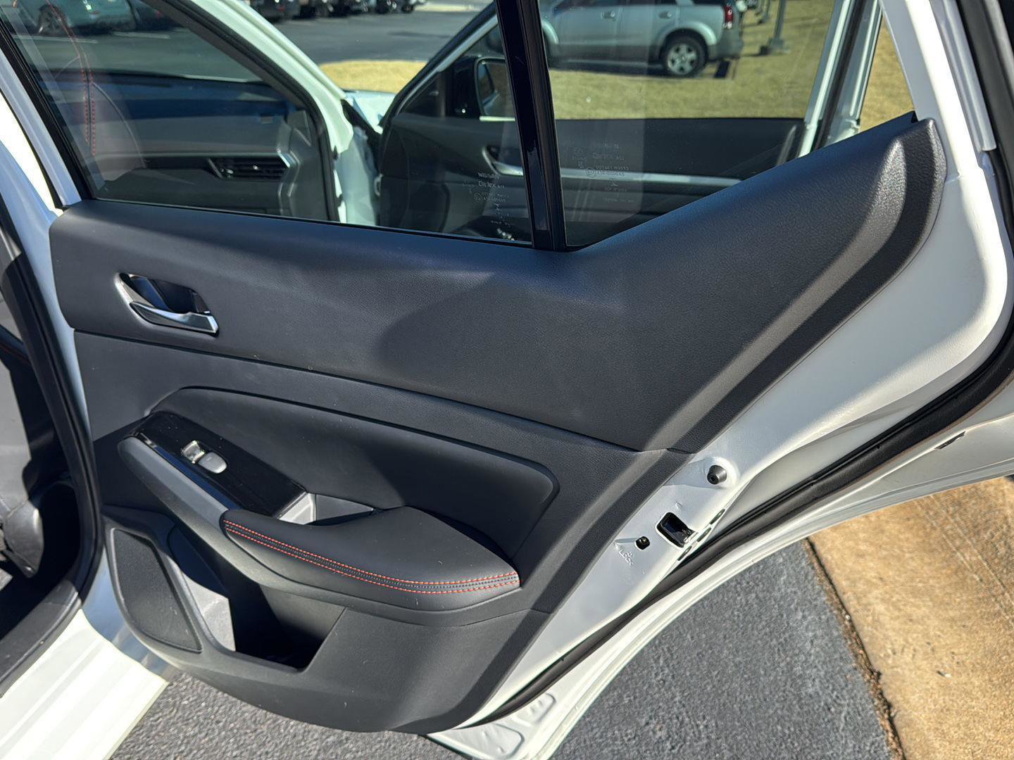 Used 2025 Nissan Altima 2.5 SR image 13