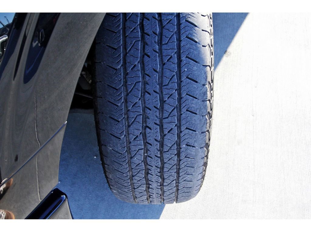 Used 2024 Ford F150 Lariat w/ Equipment Group 502A High image 30