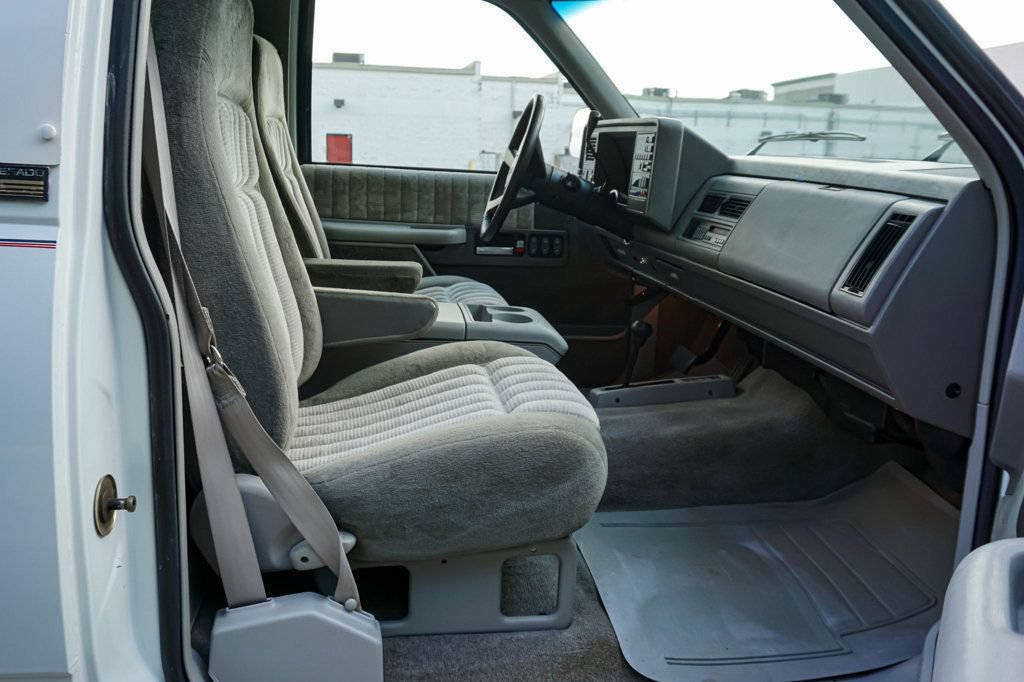 Used 1992 Chevrolet Silverado 1500 4x4 Regular Cab image 25