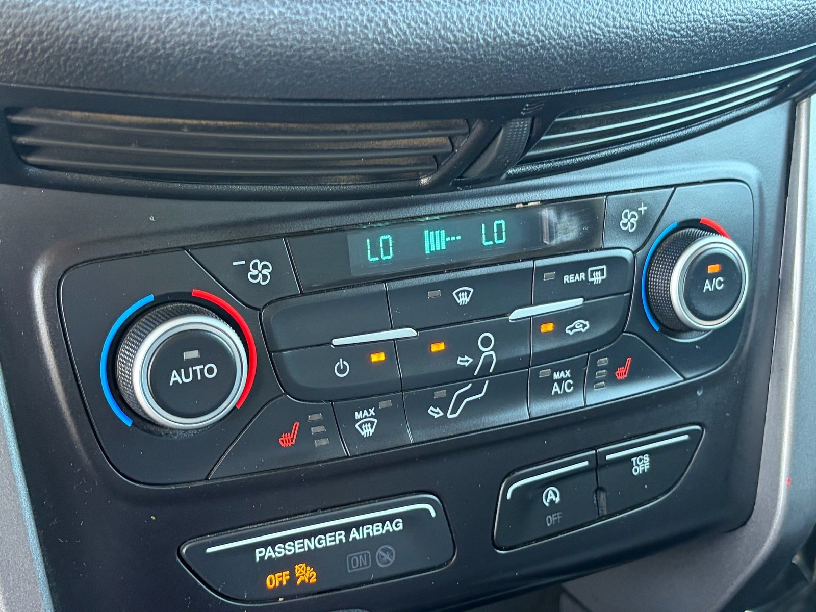 Used 2019 Ford Escape SE AWD/4WD image 24