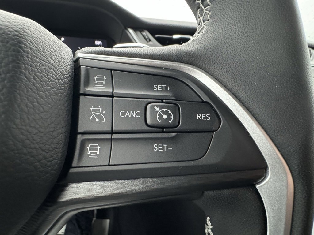 Used 2025 Jeep Grand Cherokee L Altitude image 20